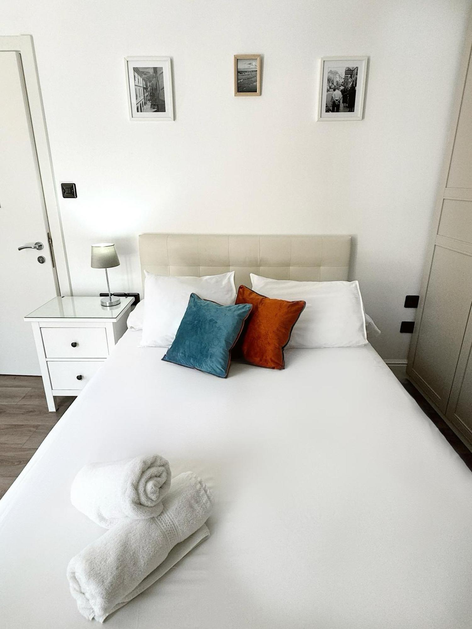 Master Penthouse Double Room Ensuite With Private Terrace - Grand Central House Cebelitarık Dış mekan fotoğraf